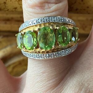 Natural Peridot White Diamond Accent Sterling Silver Ring Size 7